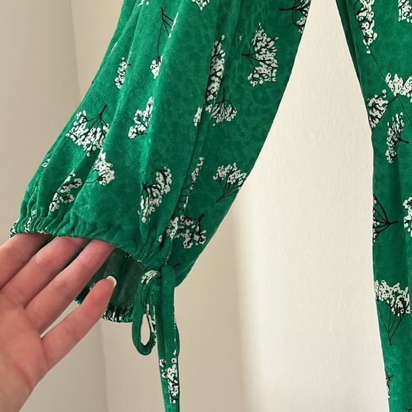 Maje dress that Maeve Reilly (who has styled Hailey Bieber) styled for me! - Picture 3 of 6